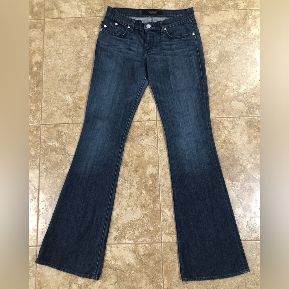 Rock & Republic Women’s Flare Jeans Size 28 Long with Bling RR on Back Pockets
